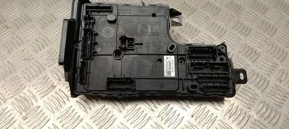 Tesla Model Y Comfort/convenience module 165765030B 149784800E