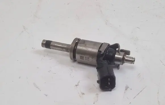 Nissan Qashqai Fuel injector AN0170 07S29 06602