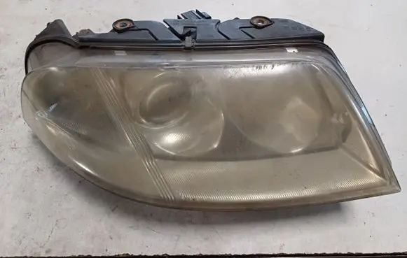 Volkswagen PASSAT B5.5 Headlight/headlamp 3B0941016AL