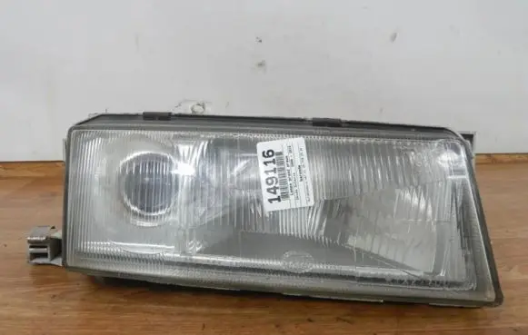 Skoda Octavia Mk1 (1U) Headlight/headlamp
