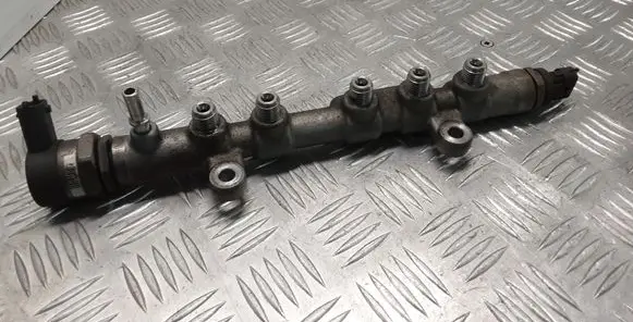 Land Rover Evoque I Fuel main line pipe 0445214332 G4D39D280AA 0281006468