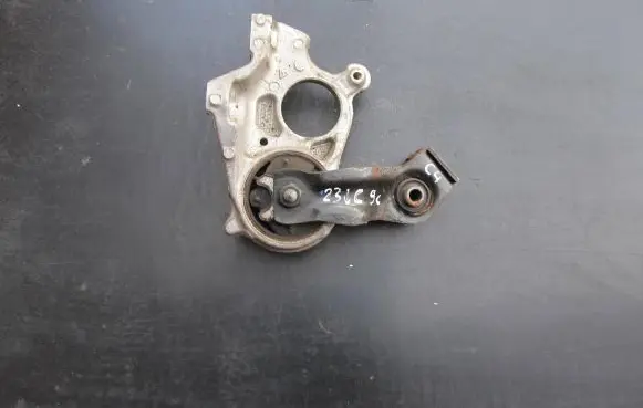 Citroen C4 II Driveshaft support bearing bracket 810907