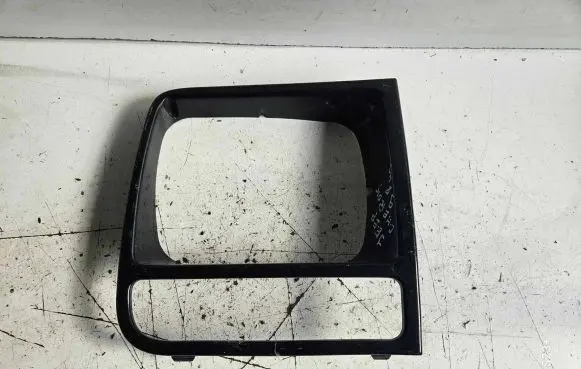 Jeep Grand Cherokee Under headlight/headlamp trim 55055138RH A00185501C