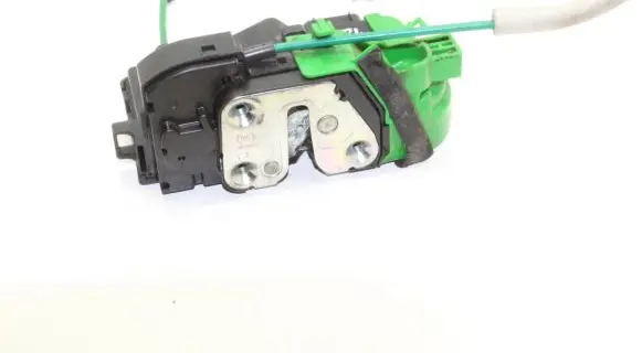 Hyundai i40 Coupe door lock (next to the handle) 