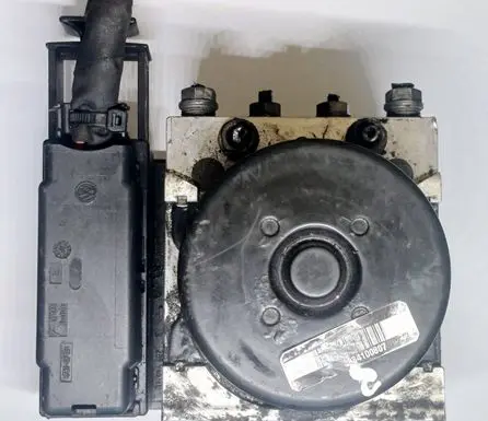 Volkswagen Golf VI ABS Pump 1K0614517AS 1K0907379AH