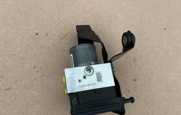 Mercedes-Benz GLE (W166 - C292) ABS Pump a1669013400 A1669013400