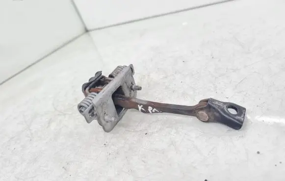 Citroen C4 I Picasso Front door check strap stopper