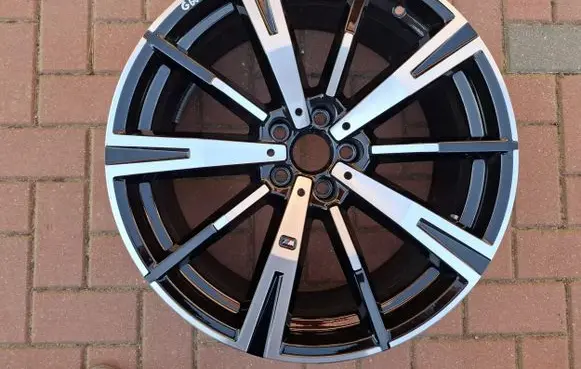 BMW 5 G60 G61 R20 alloy rim 5A324E6 36115A324E6