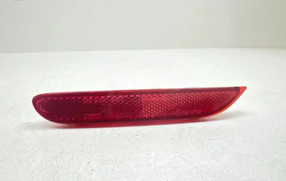 Nissan Qashqai Rear tail light reflector 25023005