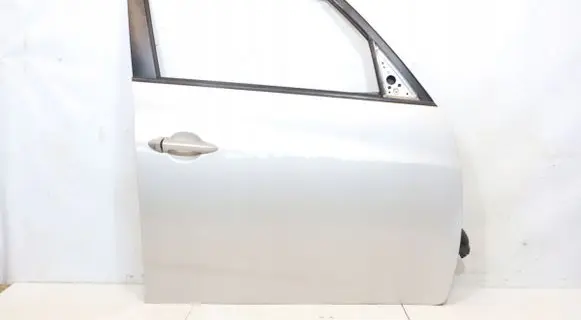 KIA Venga Front door