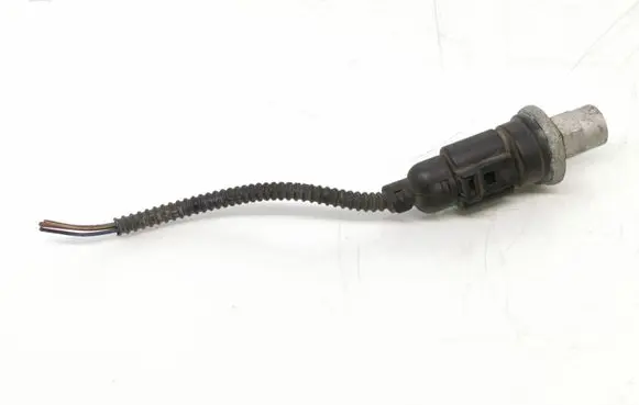 Volkswagen Touran I Air conditioning (A/C) pressure sensor 3D0973703 1717889C