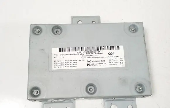 Mercedes-Benz E C207 W207 Head unit multimedia control A1729009302