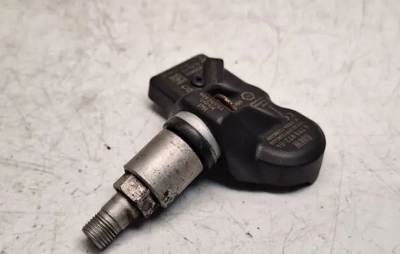 BMW 5 F10 F11 Tire pressure sensor 6798872 36106798872 36106874830