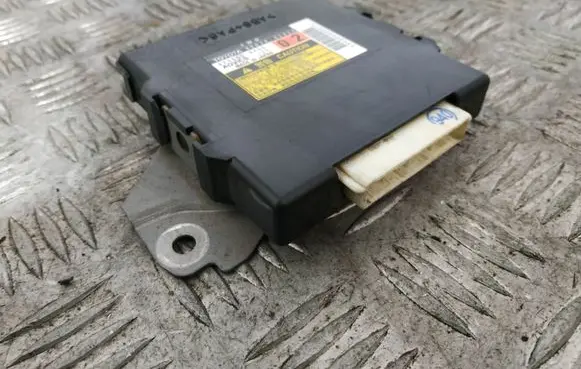 Toyota Urban Cruiser (XP110) Transfer box differential control unit 8963052020 0795009400