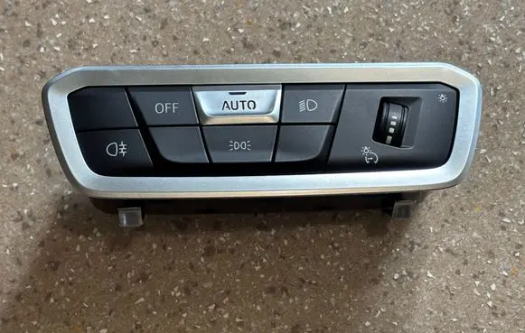 BMW X5 G05 Light switch 5A32841