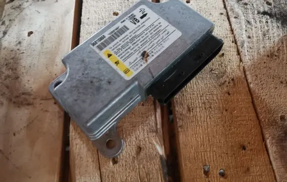 Opel Antara Airbag control unit/module 96810868