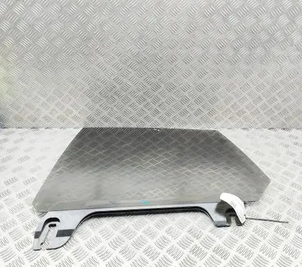 Aston Martin DBX Rear door window glass MY83F25829BA 43R001658
