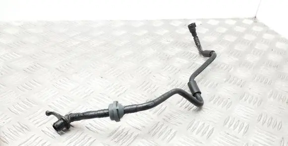 Volkswagen PASSAT B8 Vacuum line/pipe/hose 5Q0611933A