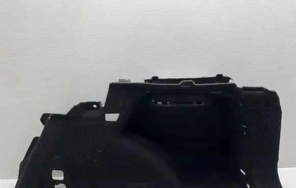 Trunk/boot side trim panel