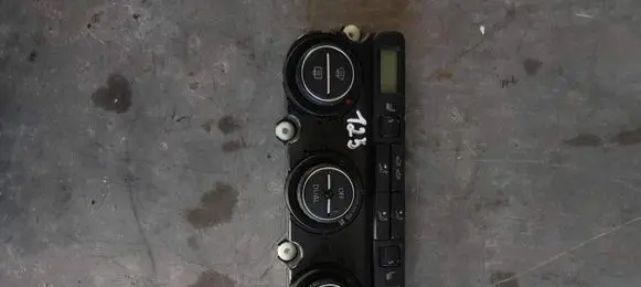 Volkswagen PASSAT B6 Climate control unit 3C0907044CK 5HB00873281
