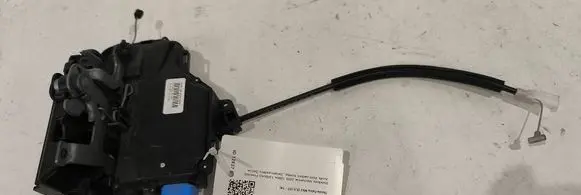 Skoda Fabia Mk2 (5J) Front door lock 3B1837016CE