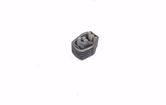 Mercedes-Benz A W169 Engine mount bracket
