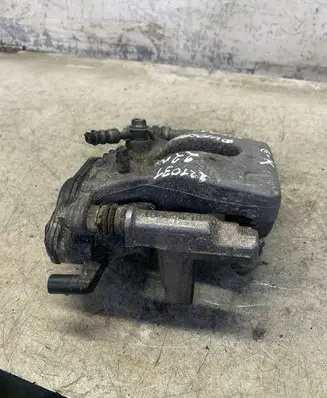 Nissan Qashqai J12 Rear brake caliper