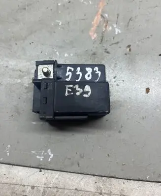 BMW 5 E60 E61 Glow plug pre-heat relay 2246919 72RBR10