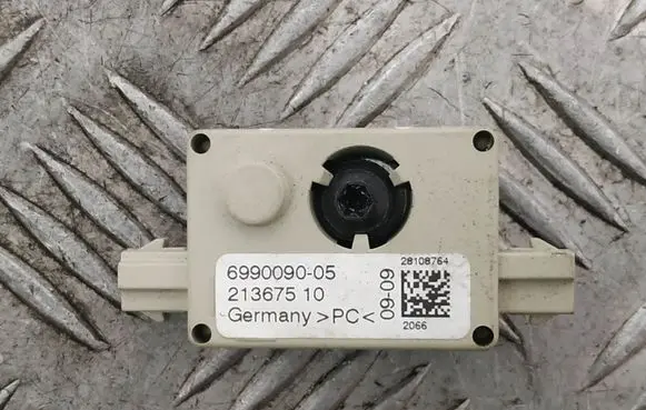 BMW X6 E71 Aerial antenna filter 6990090