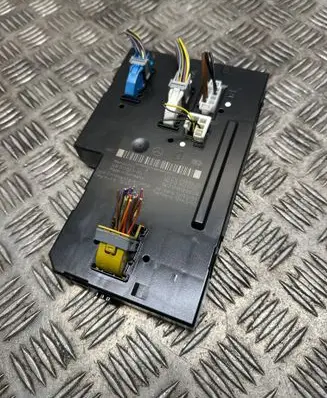 Mercedes-Benz E W212 SAM control unit 2129009522 2129015105 2129020008