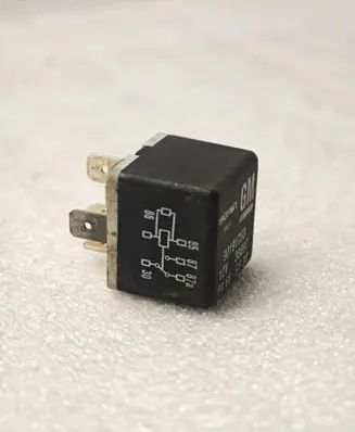 Opel Astra G Other relay 90191753 38697 PA66GF30