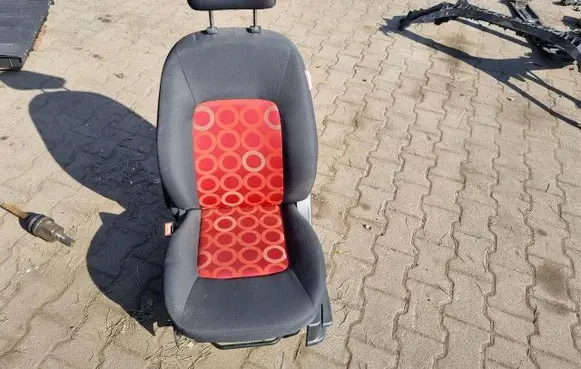 Hyundai i10 Front driver seat LEWY