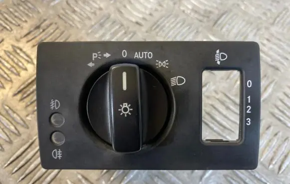 Mercedes-Benz B W245 Light switch 1695452704 1199947 32221101