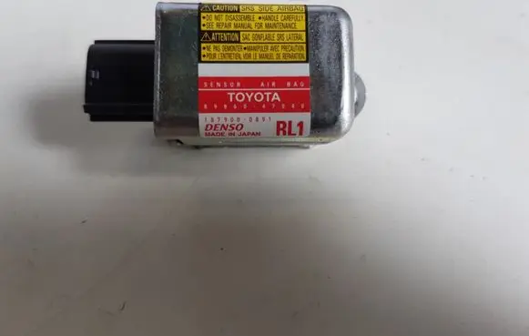 Toyota Prius (XW20) Airbag deployment crash/impact sensor 8986047040 18790047040
