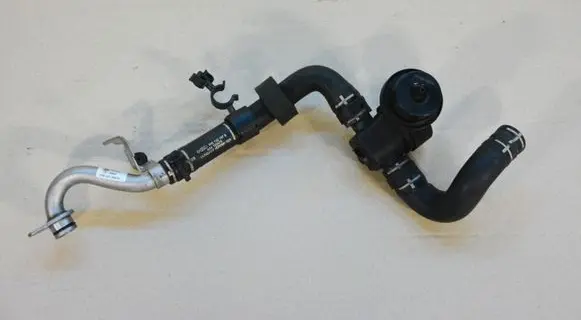 Volkswagen Touareg II Engine coolant pipe/hose 7P0121065M 1J0819809