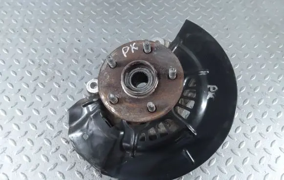 Toyota Highlander XU70 Front wheel hub 432020E010