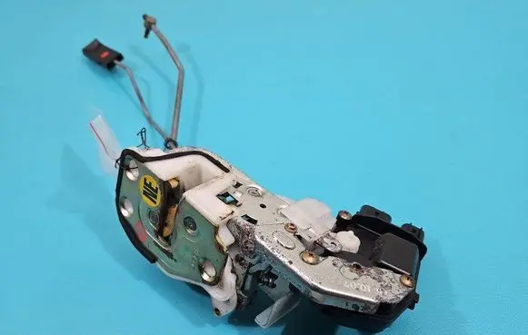 Honda HR-V Front door lock 4J08LH IMPRK1505358