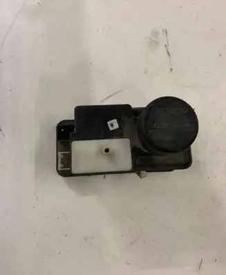 Audi A6 S6 C4 4A Central locking vacuum pump 4A0862257C