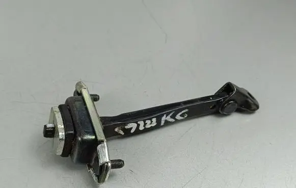 Hyundai Kona I Rear door check strap stopper
