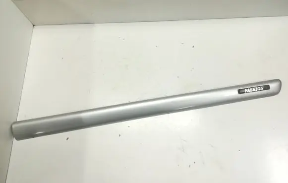Rear door trim (molding)