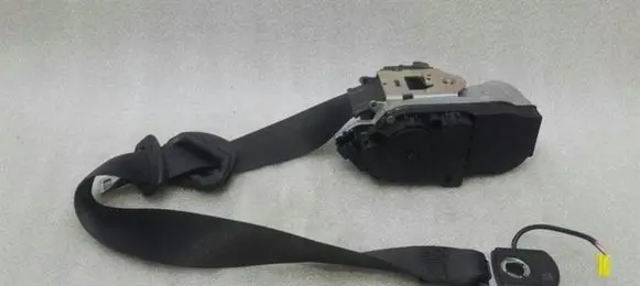 Mercedes-Benz S W221 Front seatbelt A2218603485