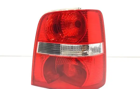 Volkswagen Touran I Rear/tail lights 1T0945096G