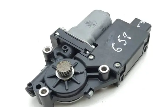 Mitsubishi Outlander Sunroof motor/actuator 7705230B 8331004050