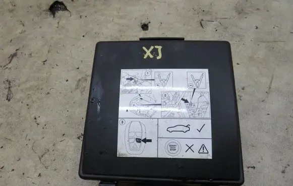 Jaguar XJ X351 Voltage converter/converter module KRIS235789