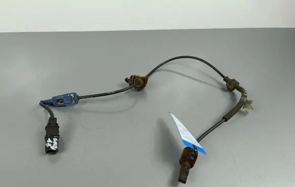 Honda CR-V ABS brake wheel speed sensor 57455T1E