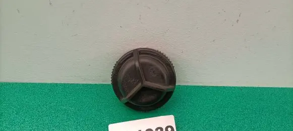 Volkswagen Polo Headlight/headlamp dust cover 6Q0941