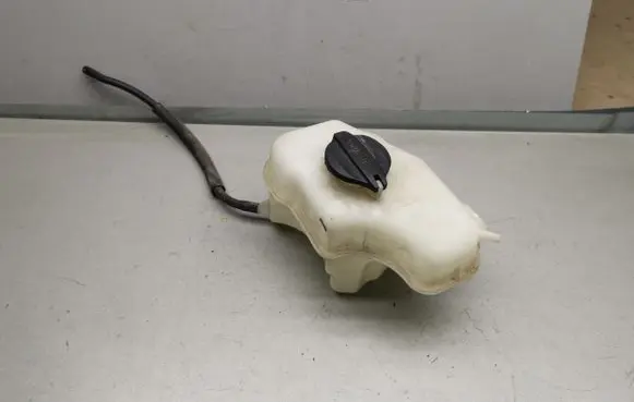 Coolant expansion tank/reservoir