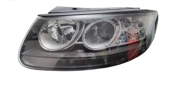 Hyundai Santa Fe Headlight/headlamp 921012BXXX