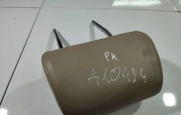 Audi A6 S6 C6 4F Front seat headrest 