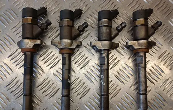 Volvo V50 Fuel injectors set 0445110259